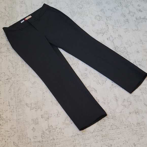 GAP Pants - GAP Black Cropped Pants